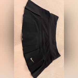 NIKE Dri-Fit athletic skirt/tennis skirt/running skort